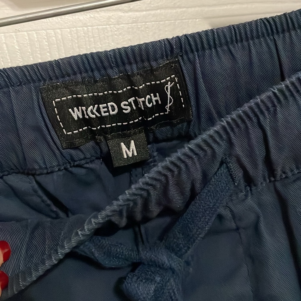 Wicked Stitch women’s navy cargo pants - Picture 4 of 7